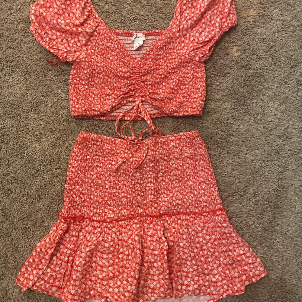 Two piece set